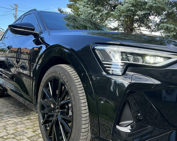 Черный Ауди E-Tron, объемом двигателя 0 л и пробегом 133 тыс. км за 28000 $, фото 10 на Automoto.ua
