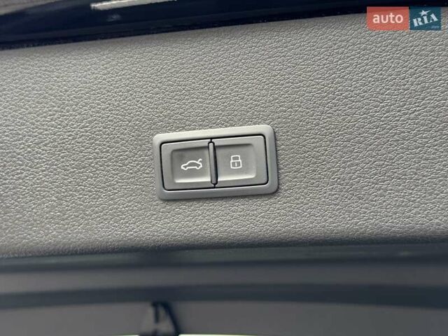 Черный Ауди E-Tron, объемом двигателя 0 л и пробегом 85 тыс. км за 30900 $, фото 34 на Automoto.ua