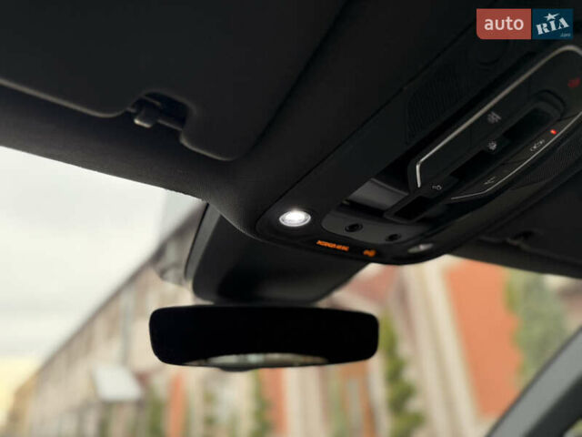 Чорний Ауді E-Tron, об'ємом двигуна 0 л та пробігом 51 тис. км за 31499 $, фото 44 на Automoto.ua