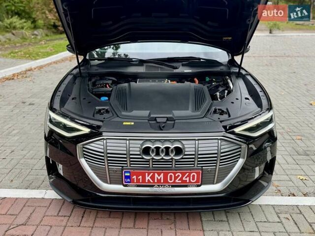Чорний Ауді E-Tron, об'ємом двигуна 0 л та пробігом 159 тис. км за 24500 $, фото 127 на Automoto.ua