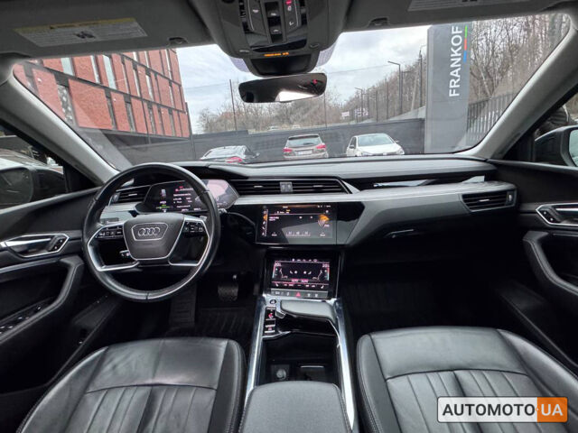 Чорний Ауді E-Tron, об'ємом двигуна 95 л та пробігом 68 тис. км за 29500 $, фото 11 на Automoto.ua