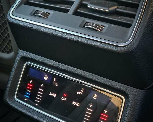 Чорний Ауді E-Tron, об'ємом двигуна 0 л та пробігом 33 тис. км за 28500 $, фото 14 на Automoto.ua