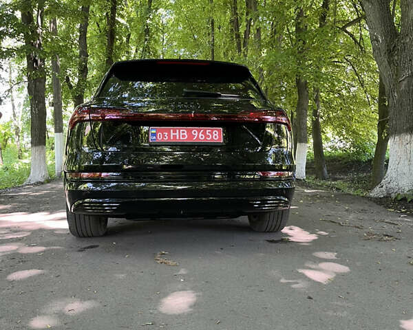 Черный Ауди E-Tron, объемом двигателя 0 л и пробегом 199 тыс. км за 27999 $, фото 1 на Automoto.ua
