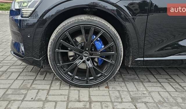 Чорний Ауді E-Tron, об'ємом двигуна 0 л та пробігом 120 тис. км за 33500 $, фото 120 на Automoto.ua