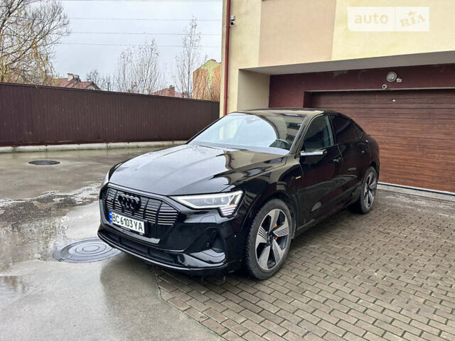 Чорний Ауді E-Tron, об'ємом двигуна 0 л та пробігом 53 тис. км за 43900 $, фото 3 на Automoto.ua