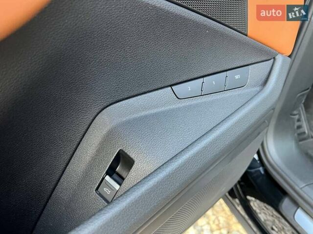 Чорний Ауді E-Tron, об'ємом двигуна 0 л та пробігом 160 тис. км за 26799 $, фото 22 на Automoto.ua