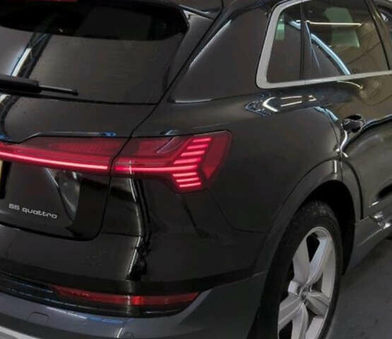 Ауди E-Tron 2020 в Киеве на Automoto.ua Черный Ауди E-Tron, объемом двигателя 0 л и пробегом 96 тыс. км за 31500 $, фото 12 на Automoto.ua
