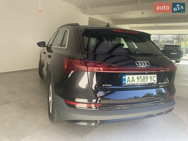 Черный Ауди E-Tron, объемом двигателя 0 л и пробегом 40 тыс. км за 29800 $, фото 6 на Automoto.ua
