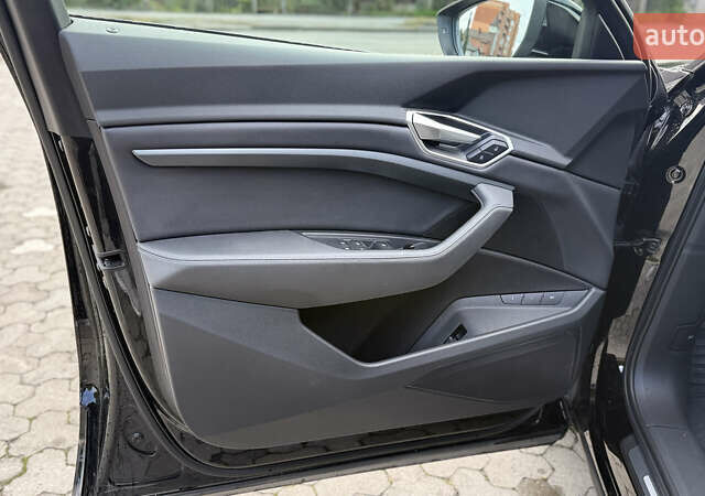 Черный Ауди E-Tron, объемом двигателя 0 л и пробегом 146 тыс. км за 27500 $, фото 15 на Automoto.ua