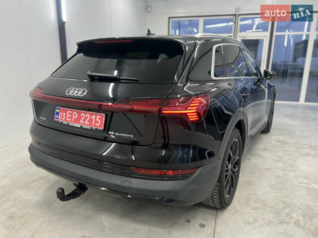 Чорний Ауді E-Tron, об'ємом двигуна 0 л та пробігом 76 тис. км за 31500 $, фото 3 на Automoto.ua