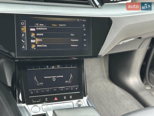 Черный Ауди E-Tron, объемом двигателя 0 л и пробегом 130 тыс. км за 26500 $, фото 21 на Automoto.ua