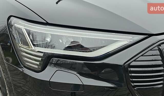 Чорний Ауді E-Tron, об'ємом двигуна 0 л та пробігом 120 тис. км за 33500 $, фото 116 на Automoto.ua