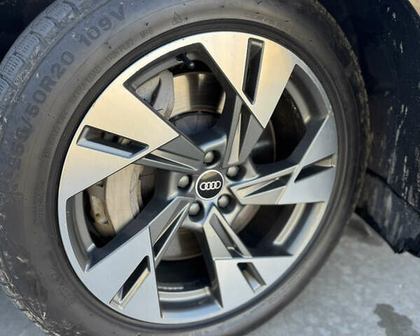 Чорний Ауді E-Tron, об'ємом двигуна 0 л та пробігом 155 тис. км за 29499 $, фото 17 на Automoto.ua