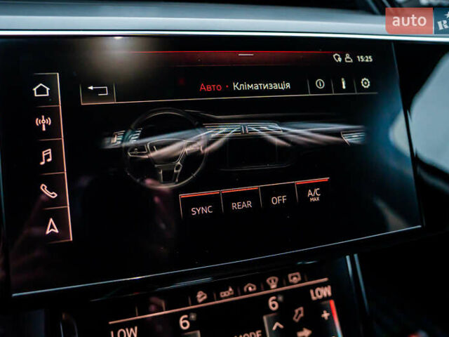 Чорний Ауді E-Tron, об'ємом двигуна 0 л та пробігом 75 тис. км за 29900 $, фото 80 на Automoto.ua