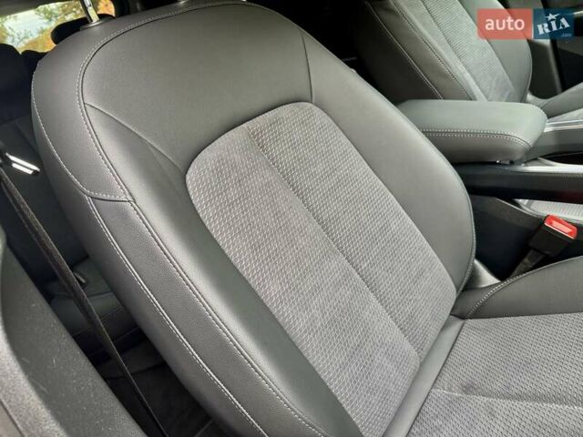 Черный Ауди E-Tron, объемом двигателя 0 л и пробегом 159 тыс. км за 24000 $, фото 102 на Automoto.ua