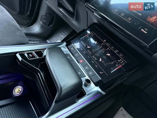 Черный Ауди E-Tron, объемом двигателя 0 л и пробегом 150 тыс. км за 27499 $, фото 71 на Automoto.ua