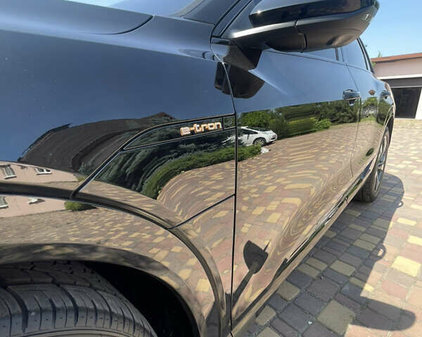 Черный Ауди E-Tron, объемом двигателя 0 л и пробегом 128 тыс. км за 31500 $, фото 11 на Automoto.ua