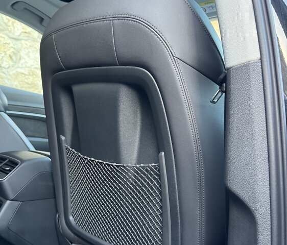 Чорний Ауді E-Tron, об'ємом двигуна 0 л та пробігом 253 тис. км за 24200 $, фото 45 на Automoto.ua