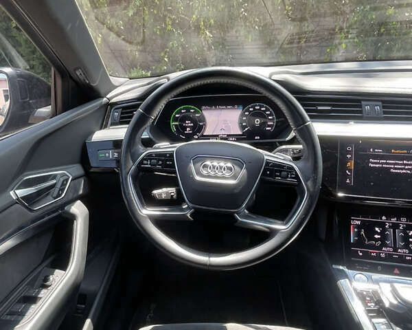 Черный Ауди E-Tron, объемом двигателя 0 л и пробегом 128 тыс. км за 31500 $, фото 20 на Automoto.ua