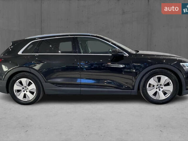 Черный Ауди E-Tron, объемом двигателя 0 л и пробегом 125 тыс. км за 21700 $, фото 5 на Automoto.ua