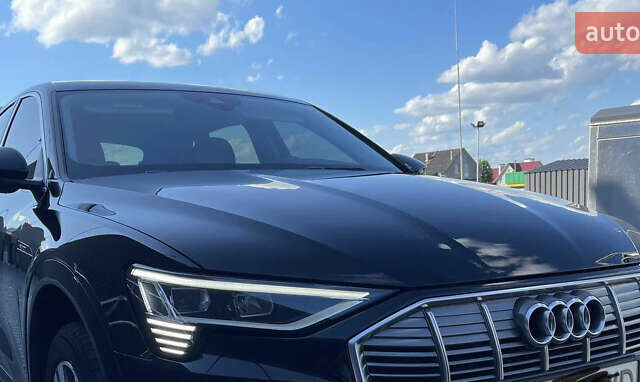 Черный Ауди E-Tron, объемом двигателя 0 л и пробегом 67 тыс. км за 29999 $, фото 4 на Automoto.ua