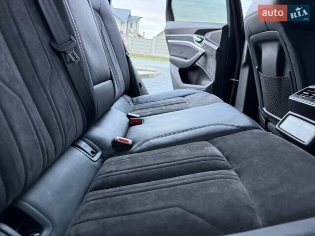 Черный Ауди E-Tron, объемом двигателя 0 л и пробегом 150 тыс. км за 27499 $, фото 65 на Automoto.ua