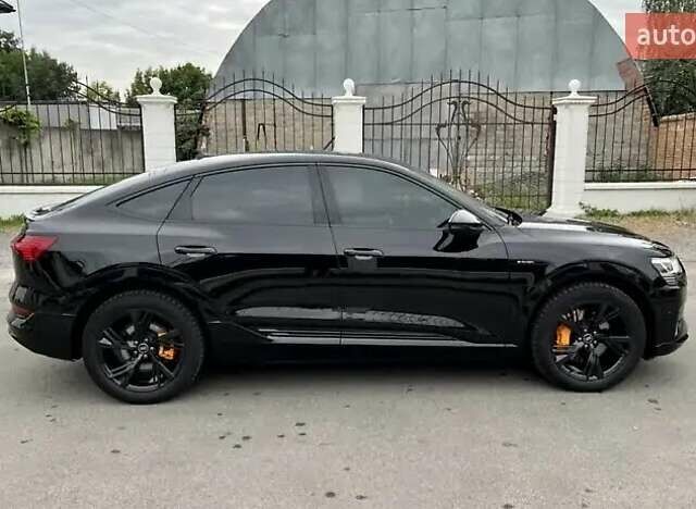 Черный Ауди E-Tron, объемом двигателя 0 л и пробегом 59 тыс. км за 33500 $, фото 8 на Automoto.ua