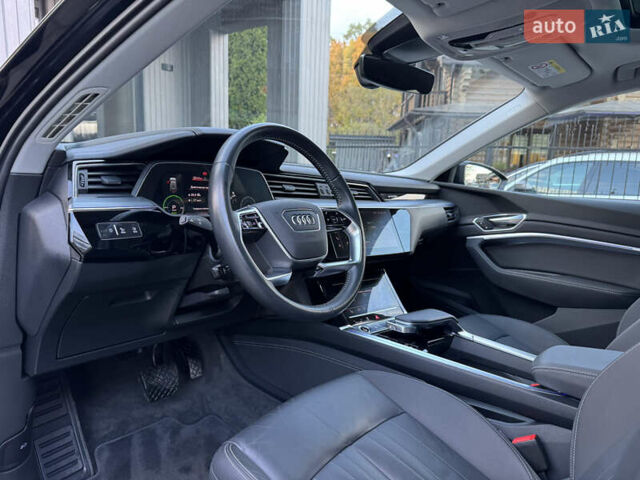 Ауди E-Tron 2020 в Тернополе на Automoto.ua Черный Ауди E-Tron, объемом двигателя 0 л и пробегом 161 тыс. км за 29400 $, фото 44 на Automoto.ua
