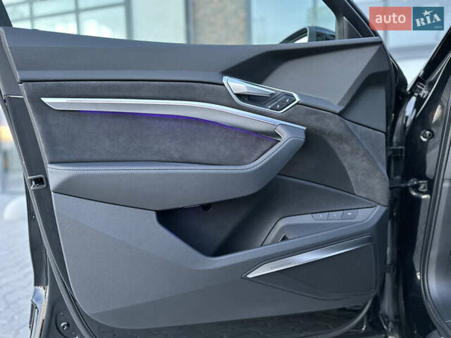 Ауди E-Tron 2020 в Тернополе на Automoto.ua Черный Ауди E-Tron, объемом двигателя 0 л и пробегом 119 тыс. км за 28500 $, фото 44 на Automoto.ua