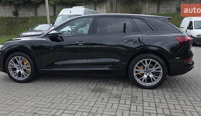 Чорний Ауді E-Tron, об'ємом двигуна 0 л та пробігом 138 тис. км за 29900 $, фото 27 на Automoto.ua