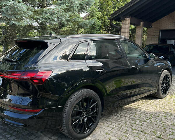 Черный Ауди E-Tron, объемом двигателя 0 л и пробегом 133 тыс. км за 28000 $, фото 4 на Automoto.ua