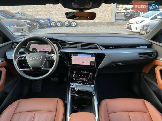 Чорний Ауді E-Tron, об'ємом двигуна 0 л та пробігом 160 тис. км за 26799 $, фото 33 на Automoto.ua