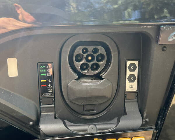 Черный Ауди E-Tron, объемом двигателя 0 л и пробегом 133 тыс. км за 28000 $, фото 29 на Automoto.ua