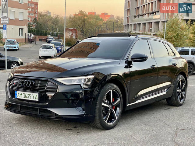 Черный Ауди E-Tron, объемом двигателя 0 л и пробегом 65 тыс. км за 29900 $, фото 43 на Automoto.ua