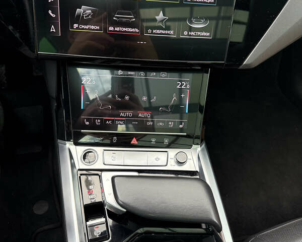 Чорний Ауді E-Tron, об'ємом двигуна 0 л та пробігом 87 тис. км за 38000 $, фото 16 на Automoto.ua
