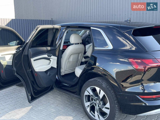 Черный Ауди E-Tron, объемом двигателя 0 л и пробегом 67 тыс. км за 29999 $, фото 19 на Automoto.ua