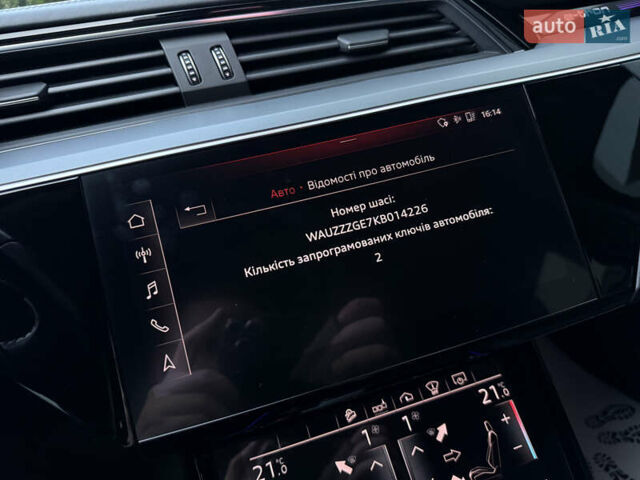Черный Ауди E-Tron, объемом двигателя 0 л и пробегом 150 тыс. км за 27499 $, фото 85 на Automoto.ua
