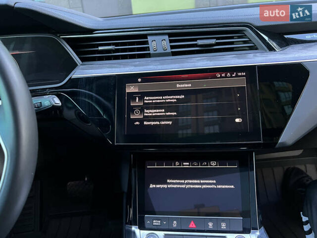 Черный Ауди E-Tron, объемом двигателя 0 л и пробегом 58 тыс. км за 34500 $, фото 1 на Automoto.ua