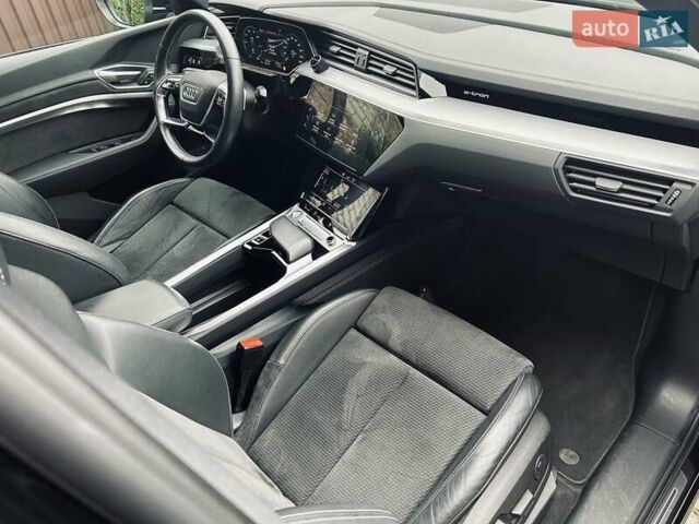 Ауди E-Tron 2020 в Луцке на Automoto.ua Черный Ауди E-Tron, объемом двигателя 0 л и пробегом 73 тыс. км за 35000 $, фото 7 на Automoto.ua
