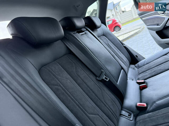 Черный Ауди E-Tron, объемом двигателя 0 л и пробегом 150 тыс. км за 27499 $, фото 66 на Automoto.ua