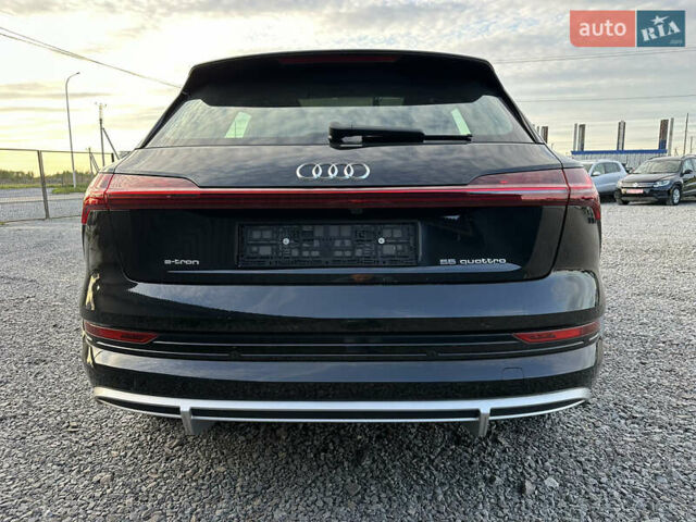 Чорний Ауді E-Tron, об'ємом двигуна 0 л та пробігом 75 тис. км за 31499 $, фото 6 на Automoto.ua
