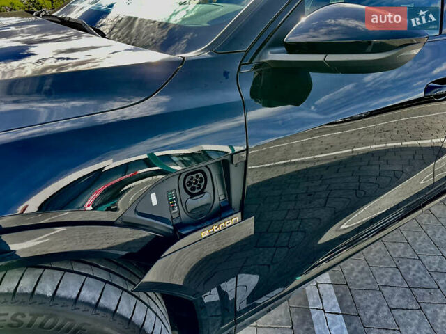 Чорний Ауді E-Tron, об'ємом двигуна 0 л та пробігом 85 тис. км за 32800 $, фото 17 на Automoto.ua