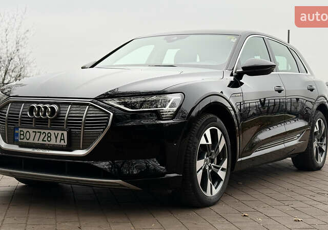 Черный Ауди E-Tron, объемом двигателя 0 л и пробегом 146 тыс. км за 27500 $, фото 14 на Automoto.ua