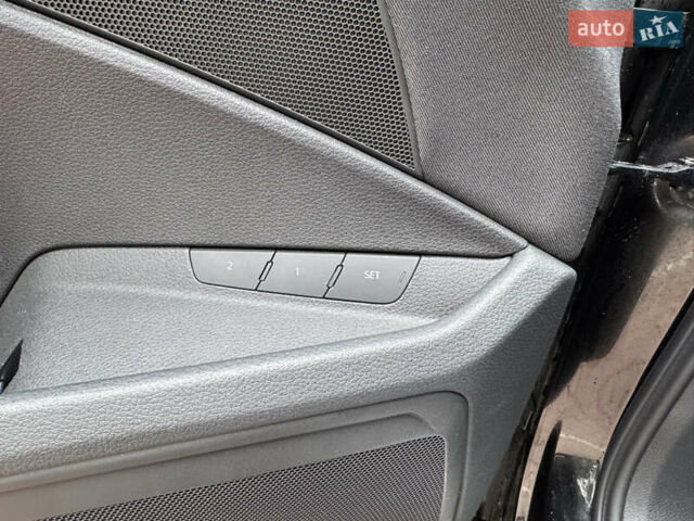 Черный Ауди E-Tron, объемом двигателя 0 л и пробегом 120 тыс. км за 26500 $, фото 36 на Automoto.ua