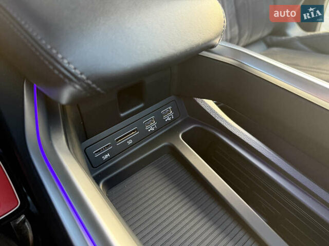 Чорний Ауді E-Tron, об'ємом двигуна 0 л та пробігом 150 тис. км за 25900 $, фото 96 на Automoto.ua