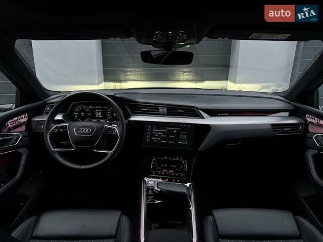 Черный Ауди E-Tron, объемом двигателя 0 л и пробегом 105 тыс. км за 35990 $, фото 32 на Automoto.ua