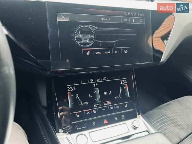 Ауди E-Tron 2020 в Луцке на Automoto.ua Черный Ауди E-Tron, объемом двигателя 0 л и пробегом 73 тыс. км за 35000 $, фото 11 на Automoto.ua