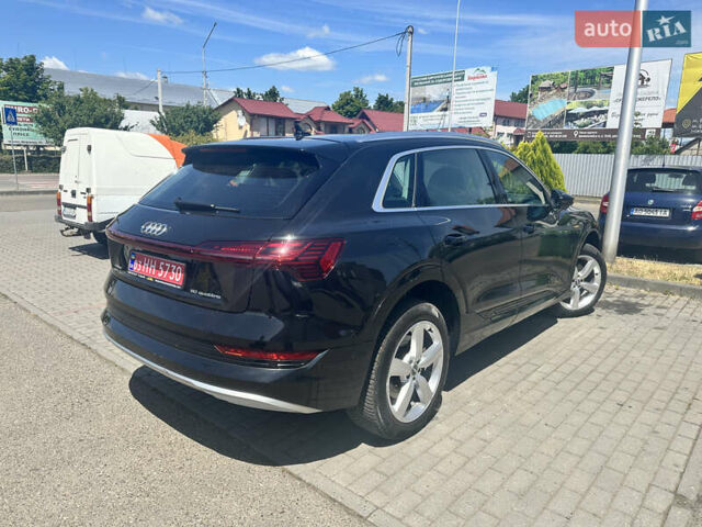 Чорний Ауді E-Tron, об'ємом двигуна 0 л та пробігом 130 тис. км за 23990 $, фото 3 на Automoto.ua