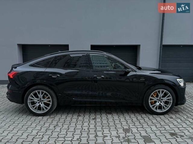 Черный Ауди E-Tron, объемом двигателя 0 л и пробегом 105 тыс. км за 35990 $, фото 5 на Automoto.ua