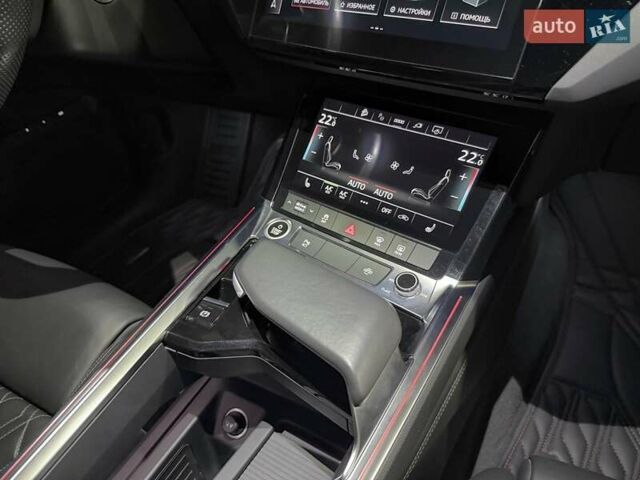 Черный Ауди E-Tron, объемом двигателя 0 л и пробегом 95 тыс. км за 30900 $, фото 33 на Automoto.ua